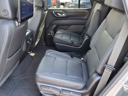Used 2022 Chevrolet Tahoe LT w/ LT Signature Package AWD/4WD image 33