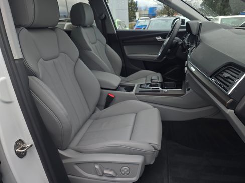 Certified 2025 Audi Q5 2.0T Premium Plus w/ Premium Plus Package AWD/4WD image 27