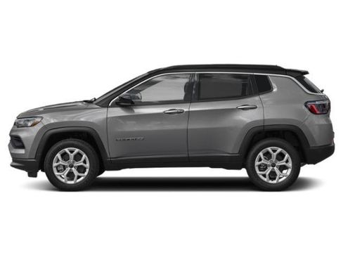 New 2026 Jeep Compass Limited w/ Sun, Sound & Navigation Group AWD/4WD image 3