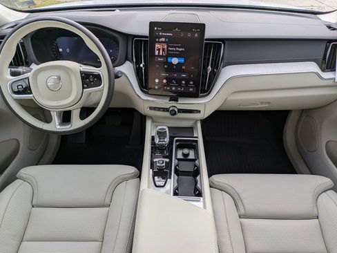 New 2026 Volvo XC60 B5 Ultra w/ Protection Package Premier image 15