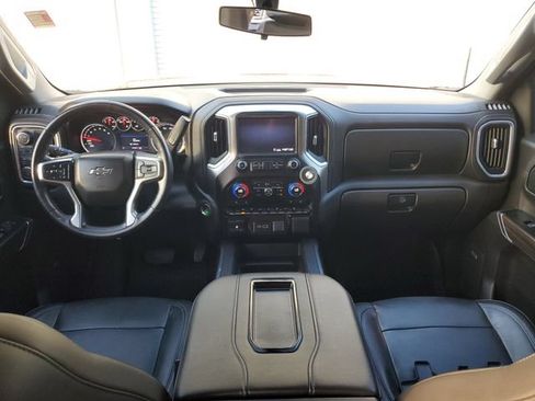 Used 2020 Chevrolet Silverado 1500 LT Trail Boss AWD/4WD image 13