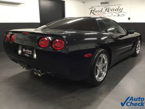 Used 2002 Chevrolet Corvette Coupe w/ Preferred Equipment Group2 image 10