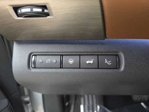 Used 2022 Nissan Pathfinder Platinum w/ Cargo Package FWD image 38