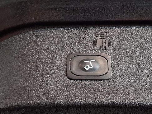 Used 2019 Ford Escape SEL AWD/4WD image 8