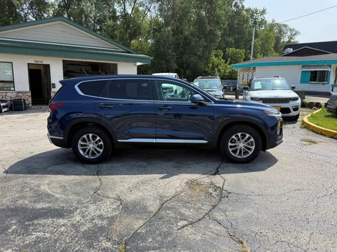 Used 2019 Hyundai Santa Fe SE AWD/4WD image 6