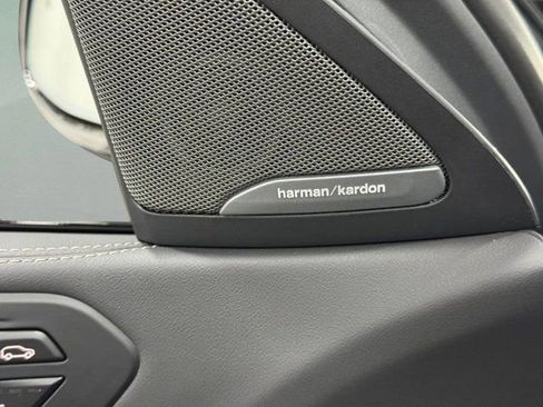 New 2026 BMW X6 xDrive40i w/ Executive Package image 25