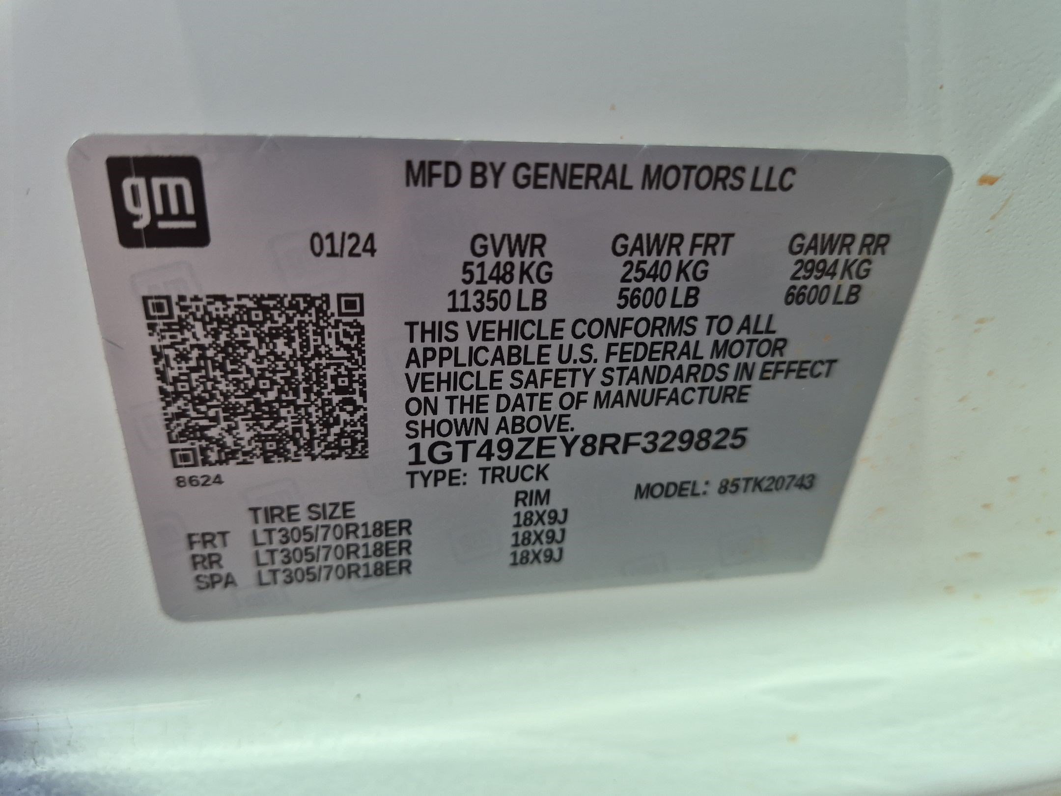 Used 2024 GMC Sierra 2500 AT4X AWD/4WD image 35