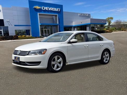 Used 2013 Volkswagen Passat 2.5 SE FWD image 30