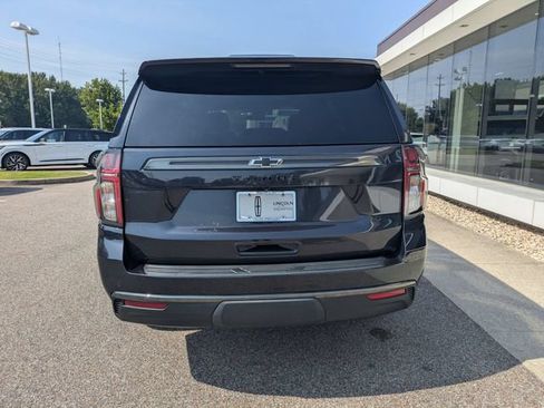 Used 2022 Chevrolet Tahoe Z71 w/ Luxury Package AWD/4WD image 5