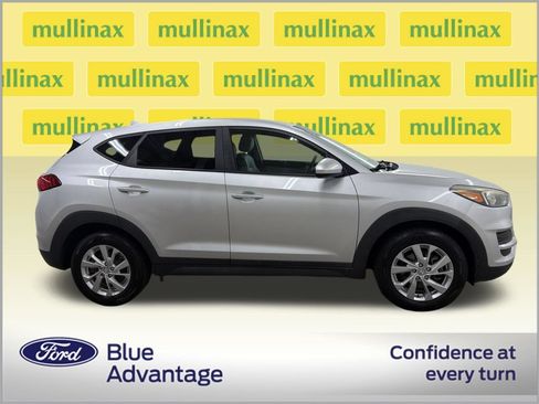 Used 2019 Hyundai Tucson SE FWD image 2