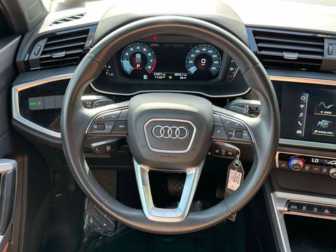 Used 2022 Audi Q3 2.0T Premium image 12
