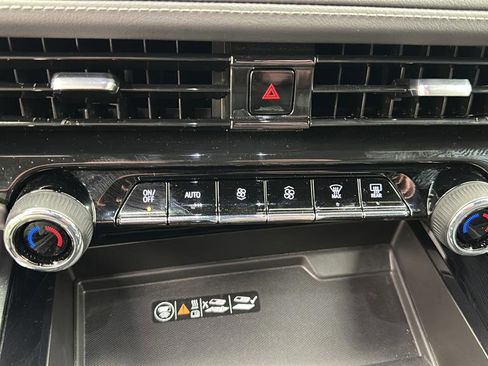 Used 2025 Chevrolet Tahoe LT AWD/4WD image 20