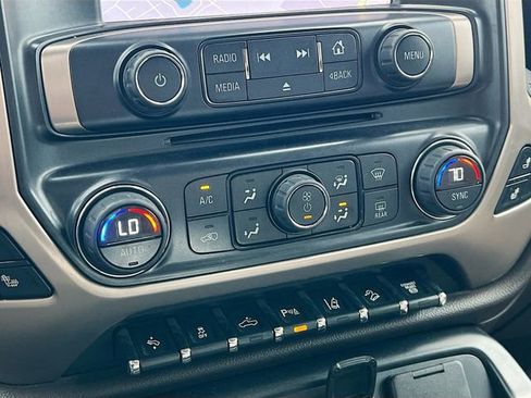 Used 2015 GMC Sierra 2500 Denali w/ Duramax Plus Package AWD/4WD image 19