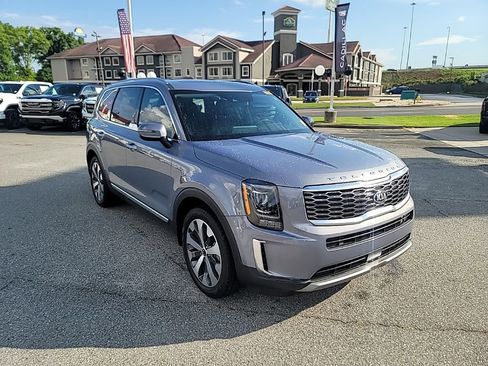 Used 2021 Kia Telluride S AWD/4WD image 1
