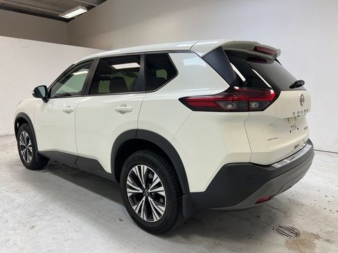 Used 2023 Nissan Rogue SV AWD/4WD image 11