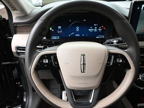Certified 2023 Lincoln Corsair Reserve AWD/4WD image 16