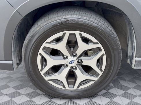 Used 2023 Subaru Forester Premium AWD/4WD image 13