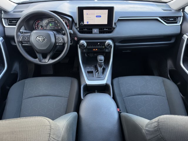 Used 2025 Toyota RAV4 XLE FWD image 11