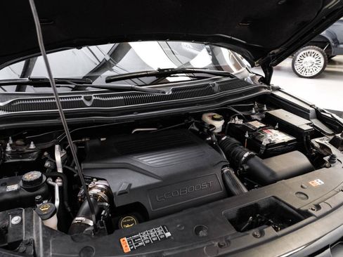 Used 2017 Ford Explorer Sport w/ Equipment Group 401A AWD/4WD image 42