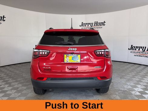 Used 2023 Jeep Compass Latitude AWD/4WD image 7