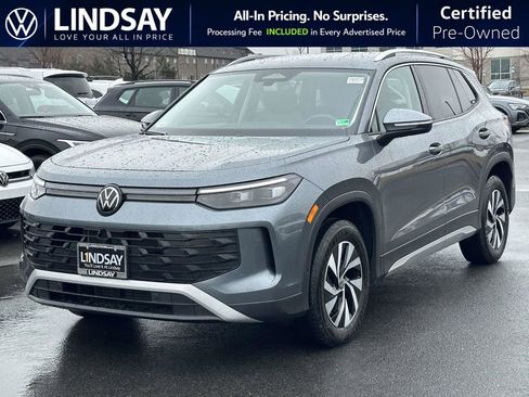 Used 2025 Volkswagen Tiguan S image 4