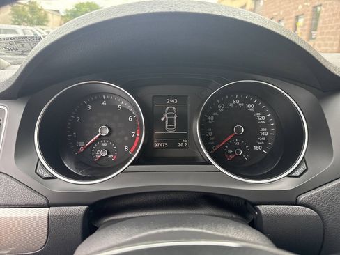 Used 2017 Volkswagen Jetta SE FWD image 37