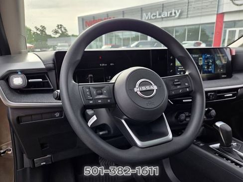 Certified 2026 Nissan Kicks SV w/ SV Premium Package FWD image 10