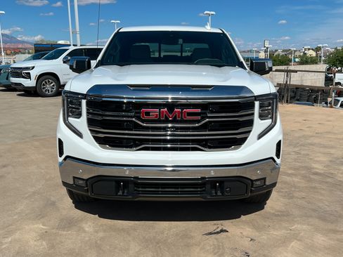 Used 2024 GMC Sierra 1500 SLT w/ SLT Premium Package image 9