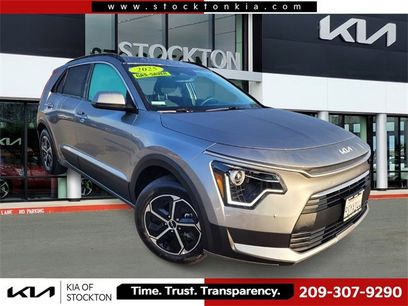 Used 2025 Kia Niro LX