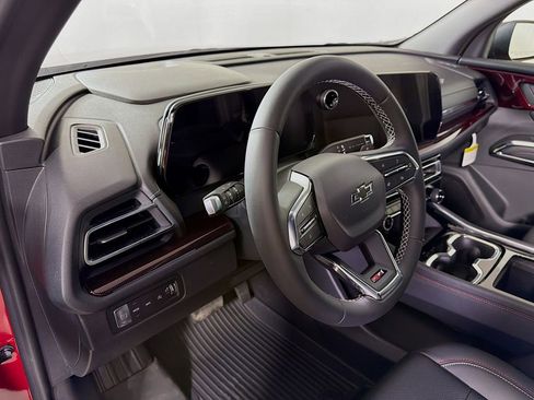 New 2026 Chevrolet Traverse Z71 w/ LPO, Floor Liner Package AWD/4WD image 9