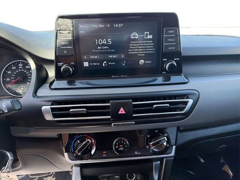 Used 2021 Kia Seltos LX image 14