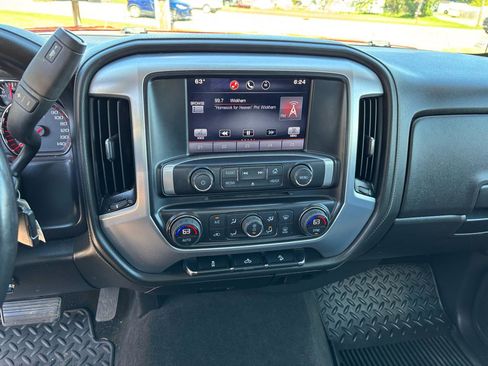Used 2015 GMC Sierra 1500 SLE w/ SLE Value Package AWD/4WD image 12