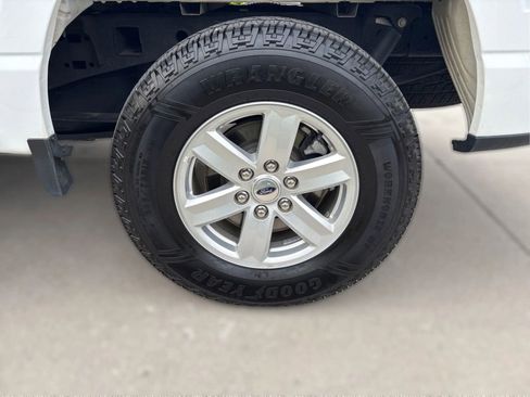 Used 2022 Ford F150 XLT w/ Trailer Tow Package AWD/4WD image 13