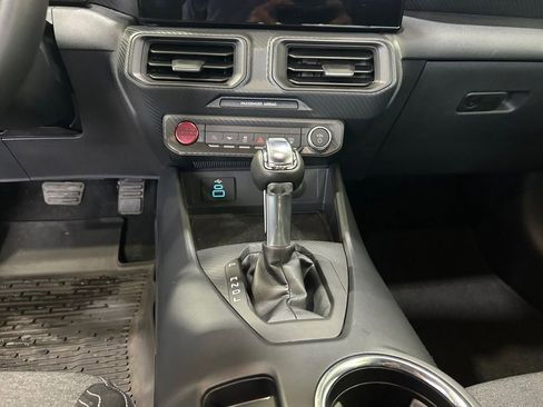 Used 2025 Ford Mustang Coupe RWD image 11