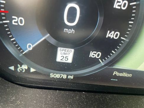 Used 2021 Volvo XC60 T6 Inscription w/ Advanced Package AWD/4WD image 11