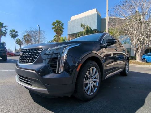 Used 2023 Cadillac XT4 Premium Luxury image 9