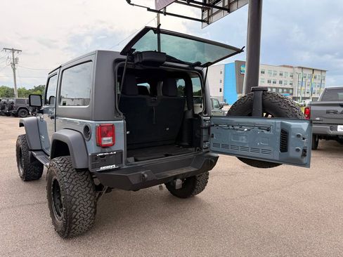 Used 2014 Jeep Wrangler Sport w/ Connectivity Group AWD/4WD image 14
