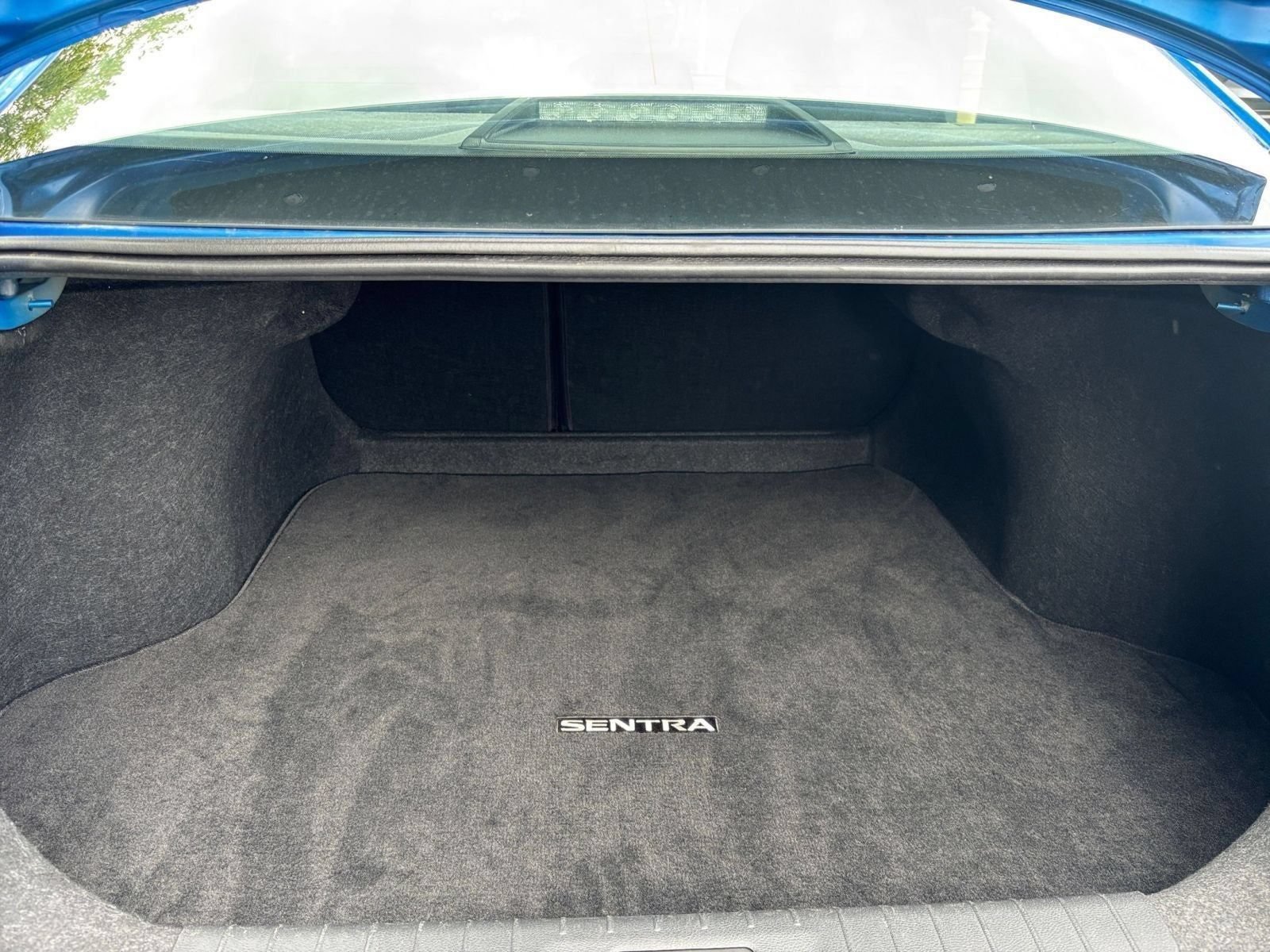 Used 2025 Nissan Sentra SV FWD image 28