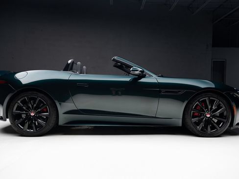 Used 2021 Jaguar F-TYPE R AWD/4WD image 41