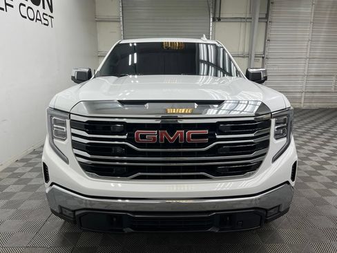 Used 2023 GMC Sierra 1500 SLT w/ SLT Premium Package AWD/4WD image 9