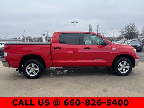 Used 2012 Toyota Tundra 4x4 CrewMax image 3