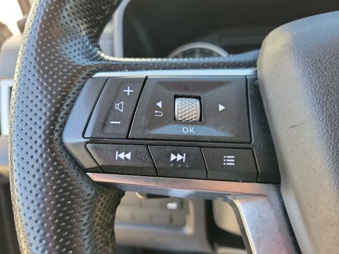 Used 2024 Mitsubishi Outlander SE image 18