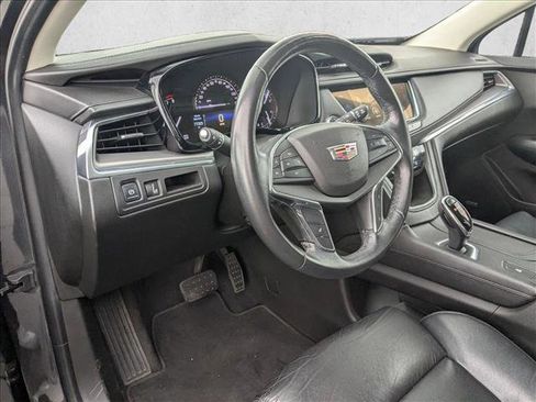 Used 2017 Cadillac XT5 Luxury image 8