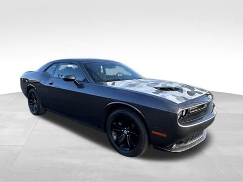 Used 2021 Dodge Challenger SXT w/ Cold Weather Group image 10