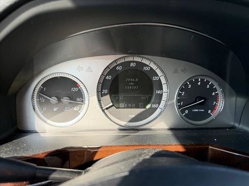 Used 2010 Mercedes-Benz GLK 350 4MATIC image 14