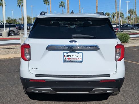 Used 2023 Ford Explorer XLT w/ Equipment Group 202A image 5