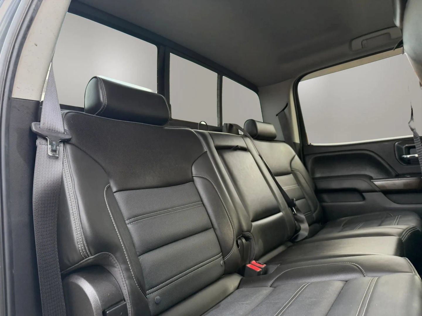 Used 2018 GMC Sierra 3500 Denali w/ Duramax Plus Package AWD/4WD image 18