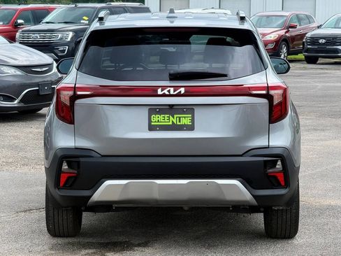 Used 2025 Kia Seltos S AWD/4WD image 4