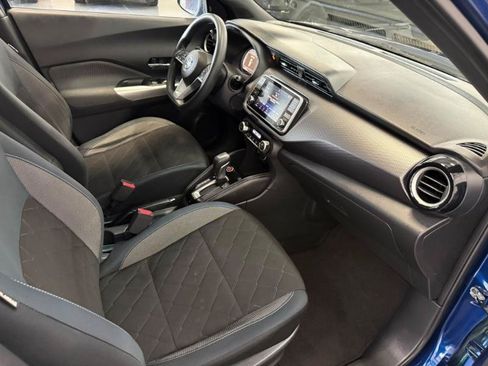 Used 2018 Nissan Kicks SV FWD image 24