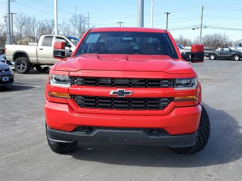 Used 2016 Chevrolet Silverado 1500 Custom w/ Custom Convenience Package image 2